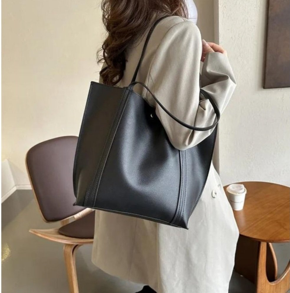 Ladies Pure Leather handbags